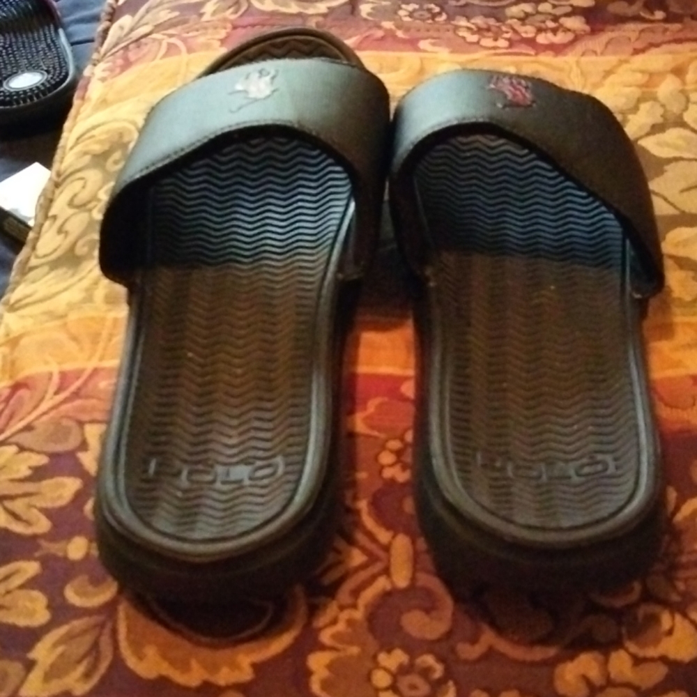 Sandals - Picture 4 of 4
